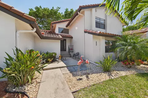 660 Deer Creek Edgewater Dr, Deerfield Beach, FL 33442