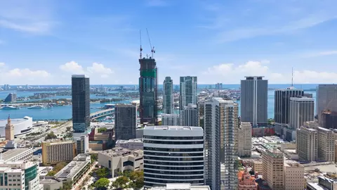 225 N Miami Ave #2002, Miami, FL 33128