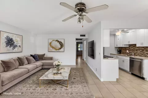 1017 Cornwall A, Boca Raton, FL 33434