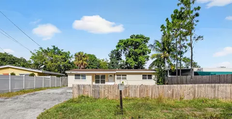 4559 Cole St, West Palm Beach, FL 33417