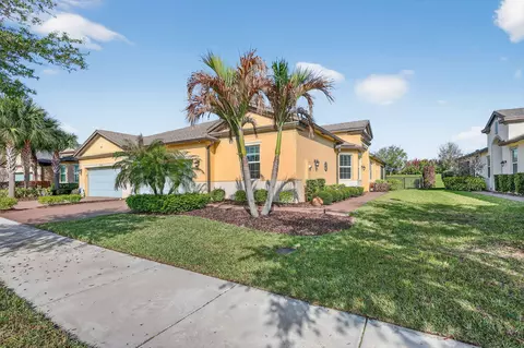 12932 SW Lake Fern Cir, Port Saint Lucie, FL 34987