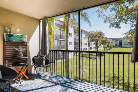 1601 SW 128th Ter #201A, Pembroke Pines, FL 33027