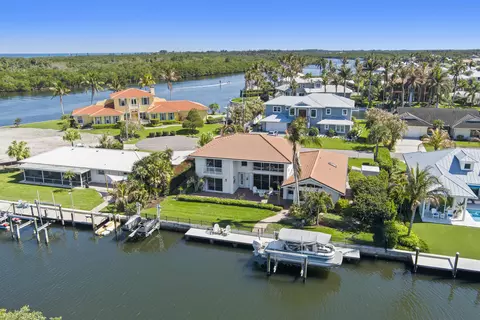 8565 SE Palm St, Hobe Sound, FL 33455