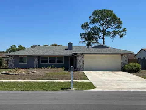 414 Las Palmas St, Royal Palm Beach, FL 33411