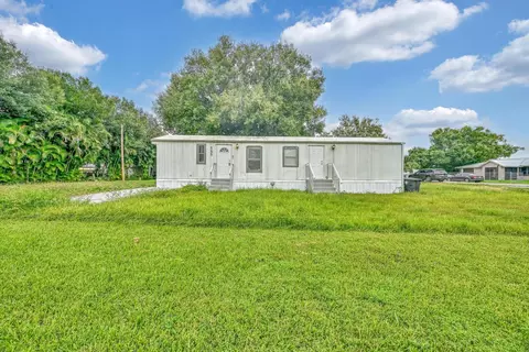 585 NW Avenue D, Moore Haven, FL 33471 photo 14