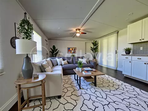 585 NW Avenue D, Moore Haven, FL 33471 photo 5