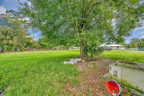 585 NW Avenue D, Moore Haven, FL 33471 photo 26