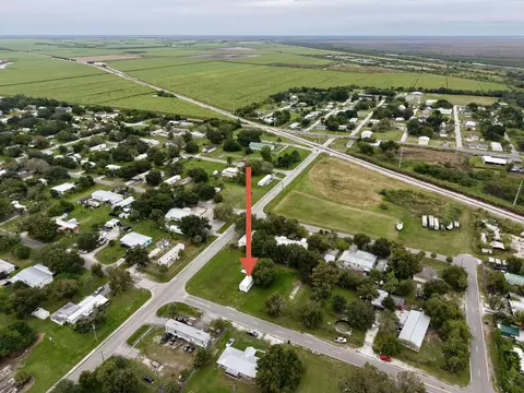585 NW Avenue D, Moore Haven, FL 33471 photo 22