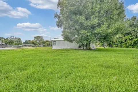 585 NW Avenue D, Moore Haven, FL 33471 photo 24