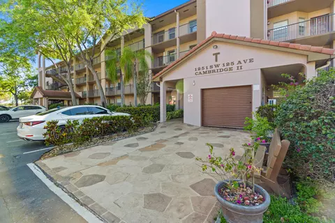1251 SW 125th Ave #105-T, Pembroke Pines, FL 33027