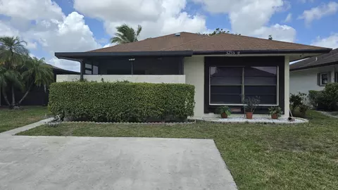 5255 Mendoza St, West Palm Beach, FL 33415