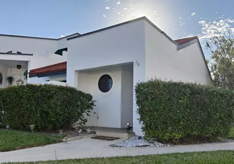 385 NW 36th Ave, Deerfield Beach, FL 33442