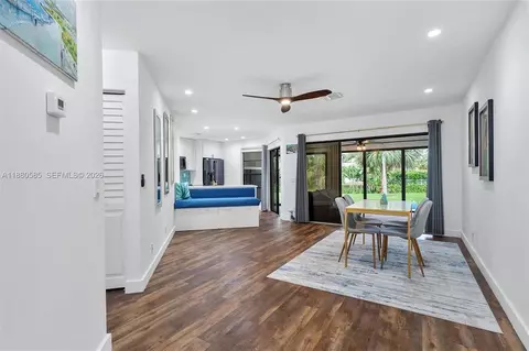 385 NW 36th Ave, Deerfield Beach, FL 33442