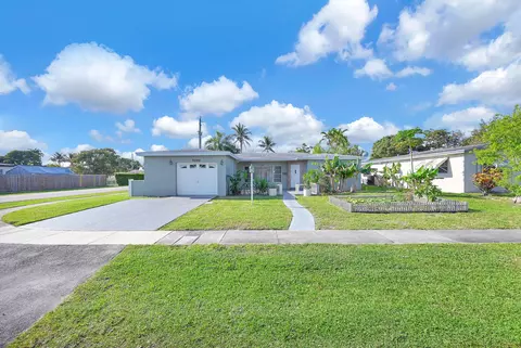 5060 NW 41st Ct, Lauderdale Lakes, FL 33319