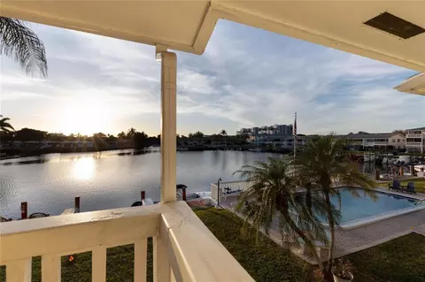 750 Pine Dr #11, Pompano Beach, FL 33060