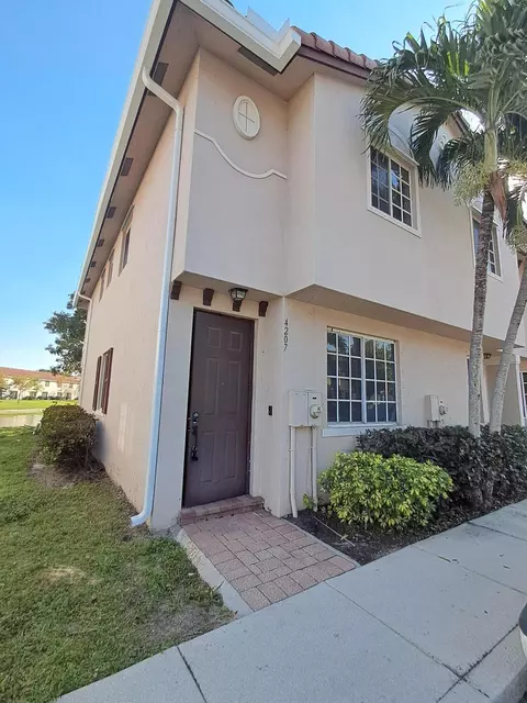 4207 Napoli Lake Dr, West Palm Beach, FL 33410