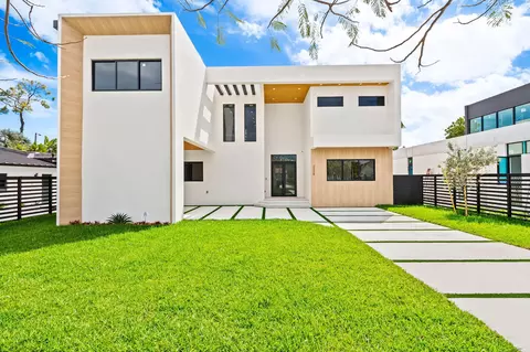 2324 SW 26th St, Miami, FL 33133