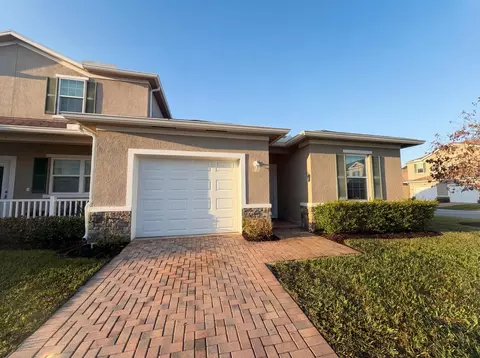 758 NE Hawks Ridge Way, Port Saint Lucie, FL 34983