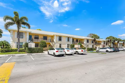 1111 Keystone Dr #B, Jupiter, FL 33458