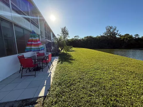 81 Camden Dr #D, West Palm Beach, FL 33417