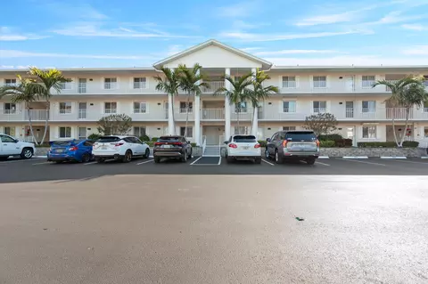 3071 Sandpiper Bay Cir #L304, Naples, FL 34112