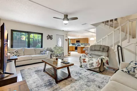 2936 Kirk Rd, Lake Worth Beach, FL 33461