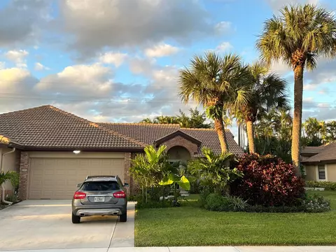 7207 Le Chalet Blvd, Boynton Beach, FL 33472
