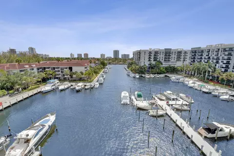 3200 Port Royale Dr N #701, Fort Lauderdale, FL 33308