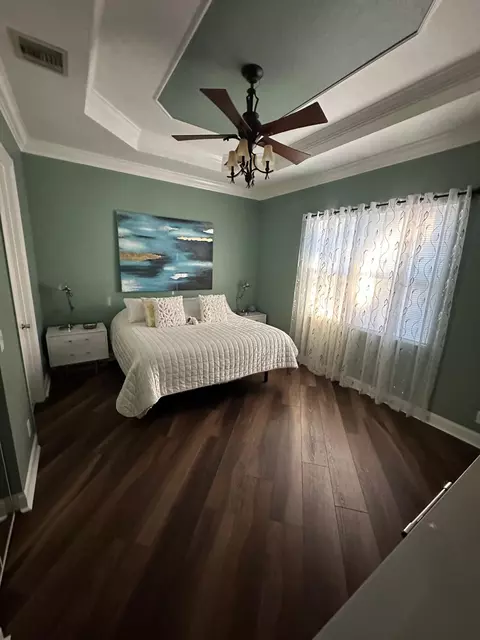 942 NW Leonardo Cir, Port Saint Lucie, FL 34986