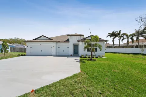 434 SW Narco Ct, Port Saint Lucie, FL 34953