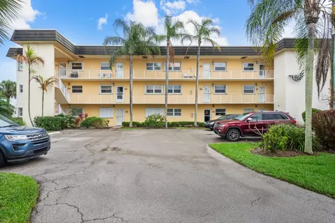 1351 Bayshore Dr #304, Fort Pierce, FL 34949