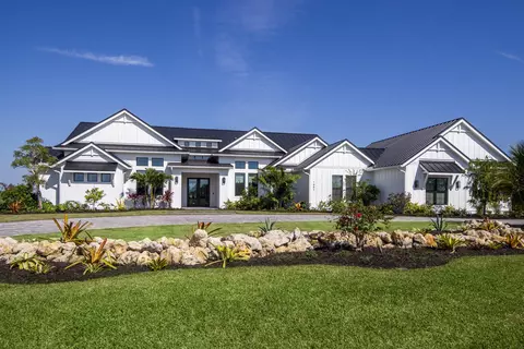 7001 SW Pentalago Cir, Palm City, FL 34990