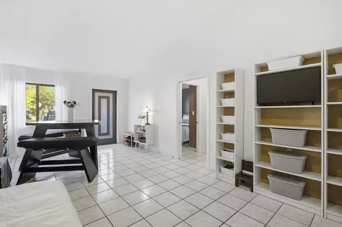 Other - 5465 W 27th Ln, Hialeah, FL 33016 photo 2 of 6