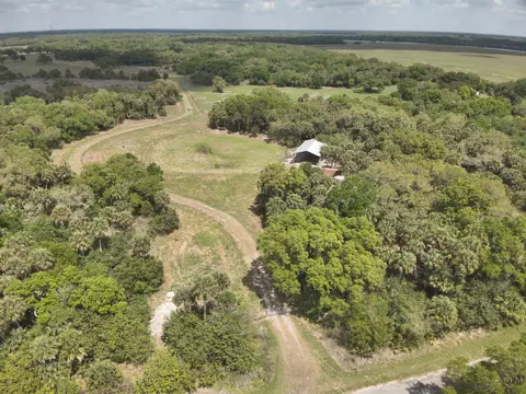 1002 Bankers Rd, Lorida, FL 33857
