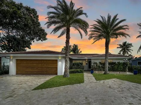 2164 NE 25th St, Wilton Manors, FL 33305