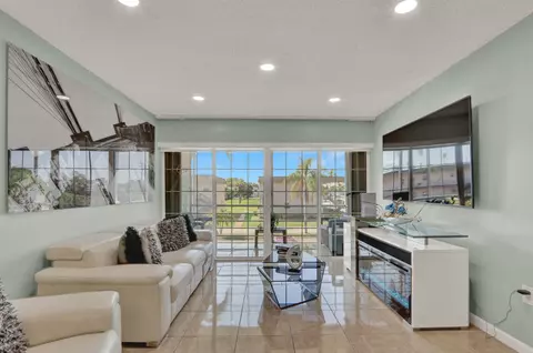 502 Davis Rd #12, Palm Springs, FL 33461