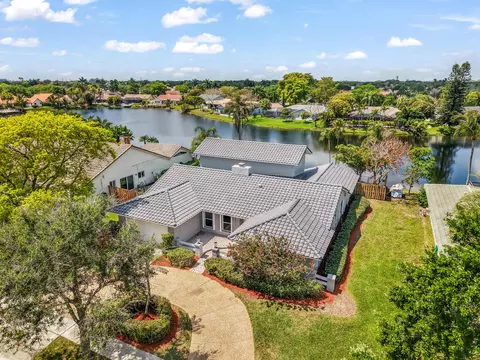 1071 NW 97th Ave, Plantation, FL 33322