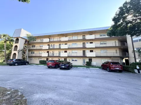 6260 S Falls Cir Dr #201, Lauderhill, FL 33319