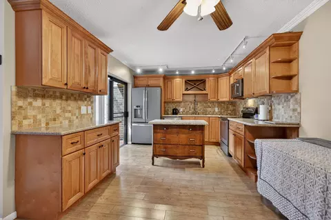 1608 16th Ter, Palm Beach Gardens, FL 33418