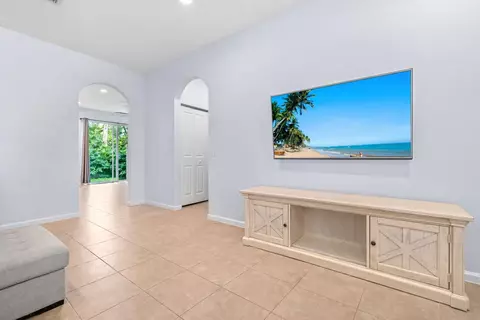 Entry Way - 7221 Briella Dr, Boynton Beach, FL 33437 photo 1 of 4