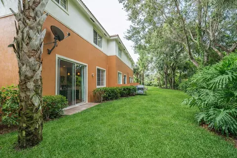 Exterior - 7221 Briella Dr, Boynton Beach, FL 33437 photo 5 of 6