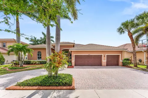 10487 Cypress Lakes Preserve Dr, Lake Worth, FL 33449