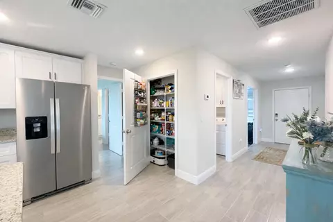 Entry Way - 1320 SW 44th Blvd, Okeechobee, FL 34974 photo 5 of 5