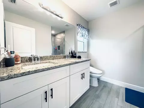 Bath - 1320 SW 44th Blvd, Okeechobee, FL 34974 photo 1 of 4