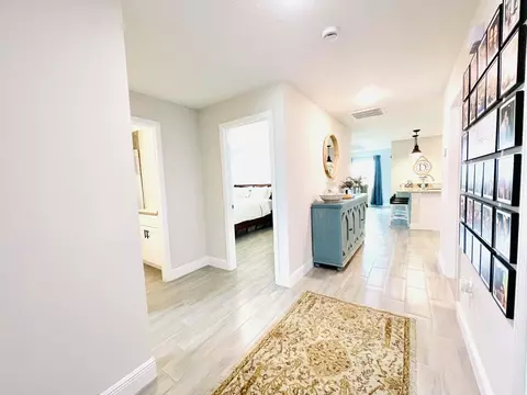 Entry Way - 1320 SW 44th Blvd, Okeechobee, FL 34974 photo 4 of 5