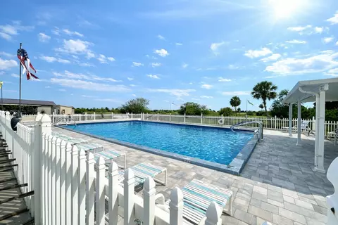 Exterior - 1320 SW 44th Blvd, Okeechobee, FL 34974 photo 4 of 7