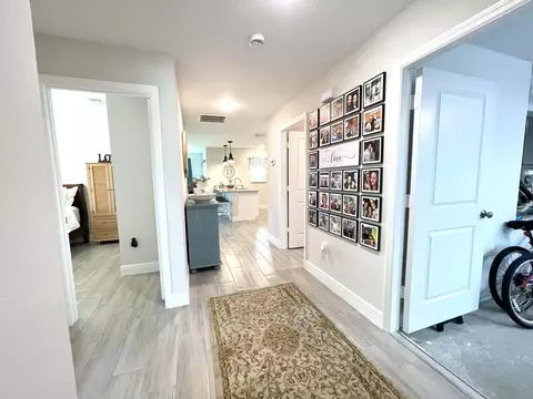Entry Way - 1320 SW 44th Blvd, Okeechobee, FL 34974 photo 2 of 5