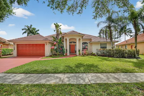 132 Kapok Cres, Royal Palm Beach, FL 33411