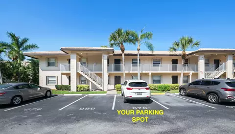 5570 Lakeside Dr #102, Margate, FL 33063