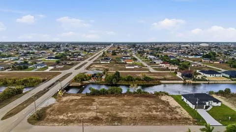 1525 NW 17th St, Cape Coral, FL 33993